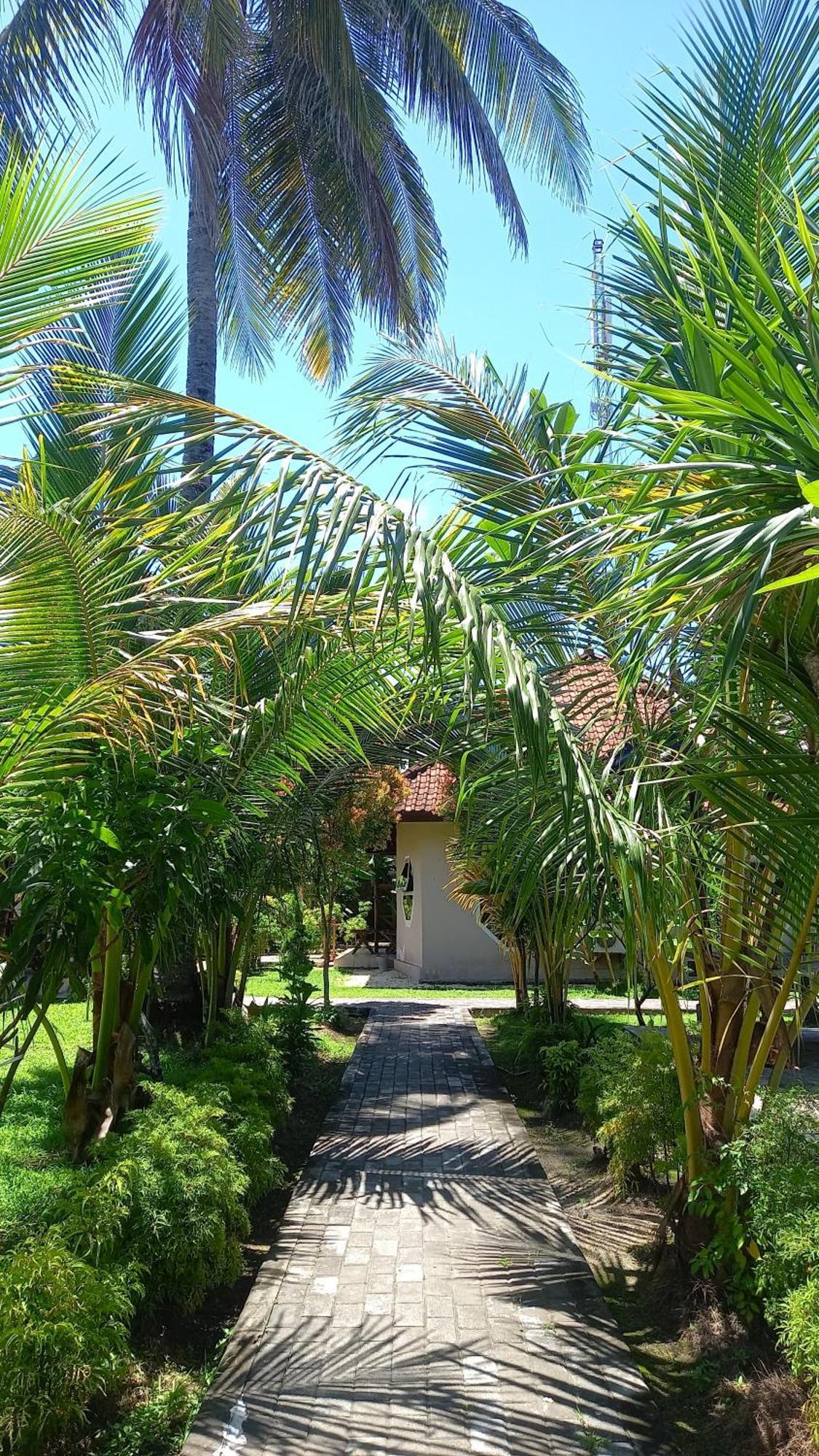Gguesthouse Kuta  Экстерьер фото