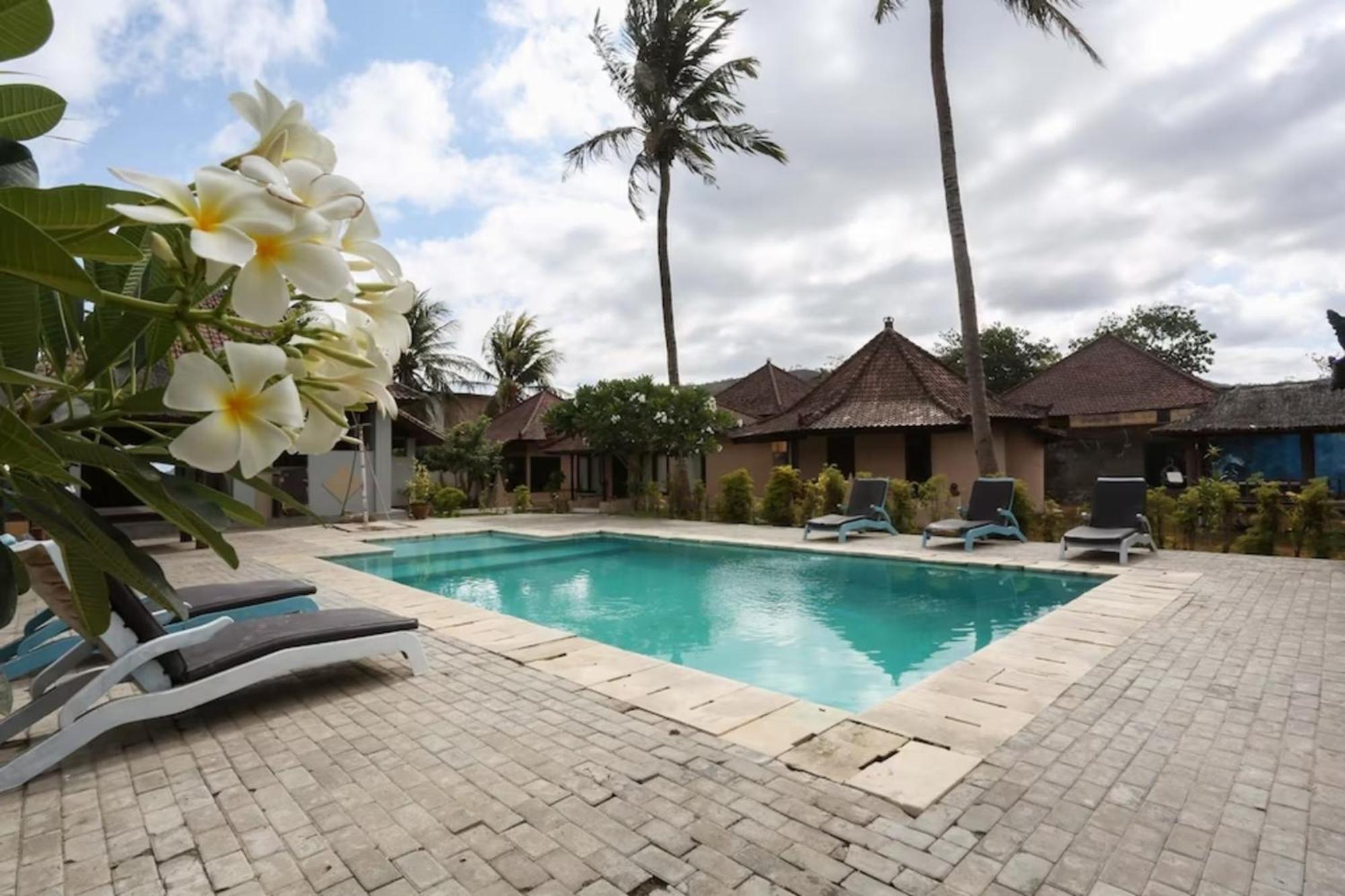 Gguesthouse Kuta  Экстерьер фото