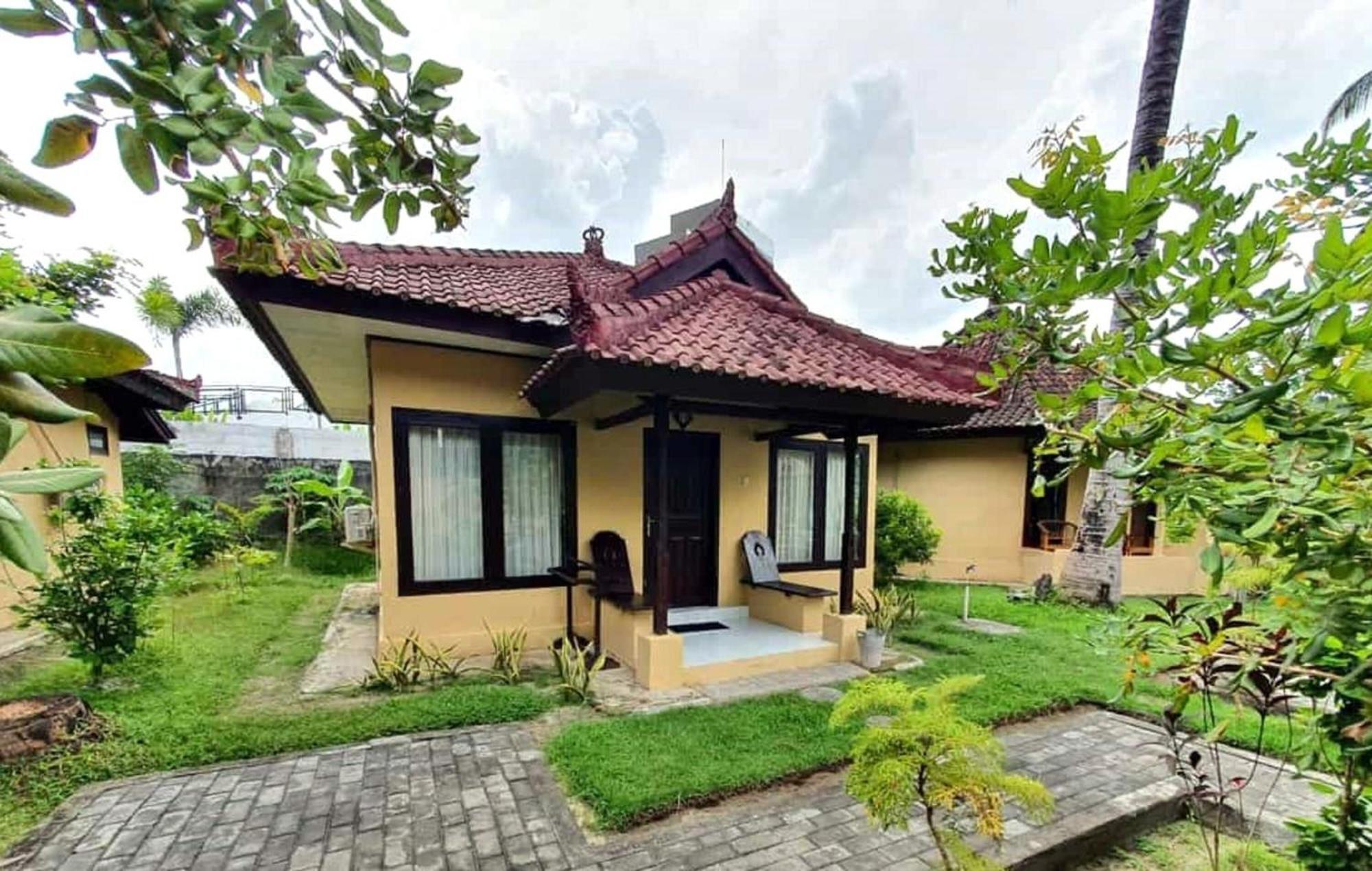 Gguesthouse Kuta  Экстерьер фото
