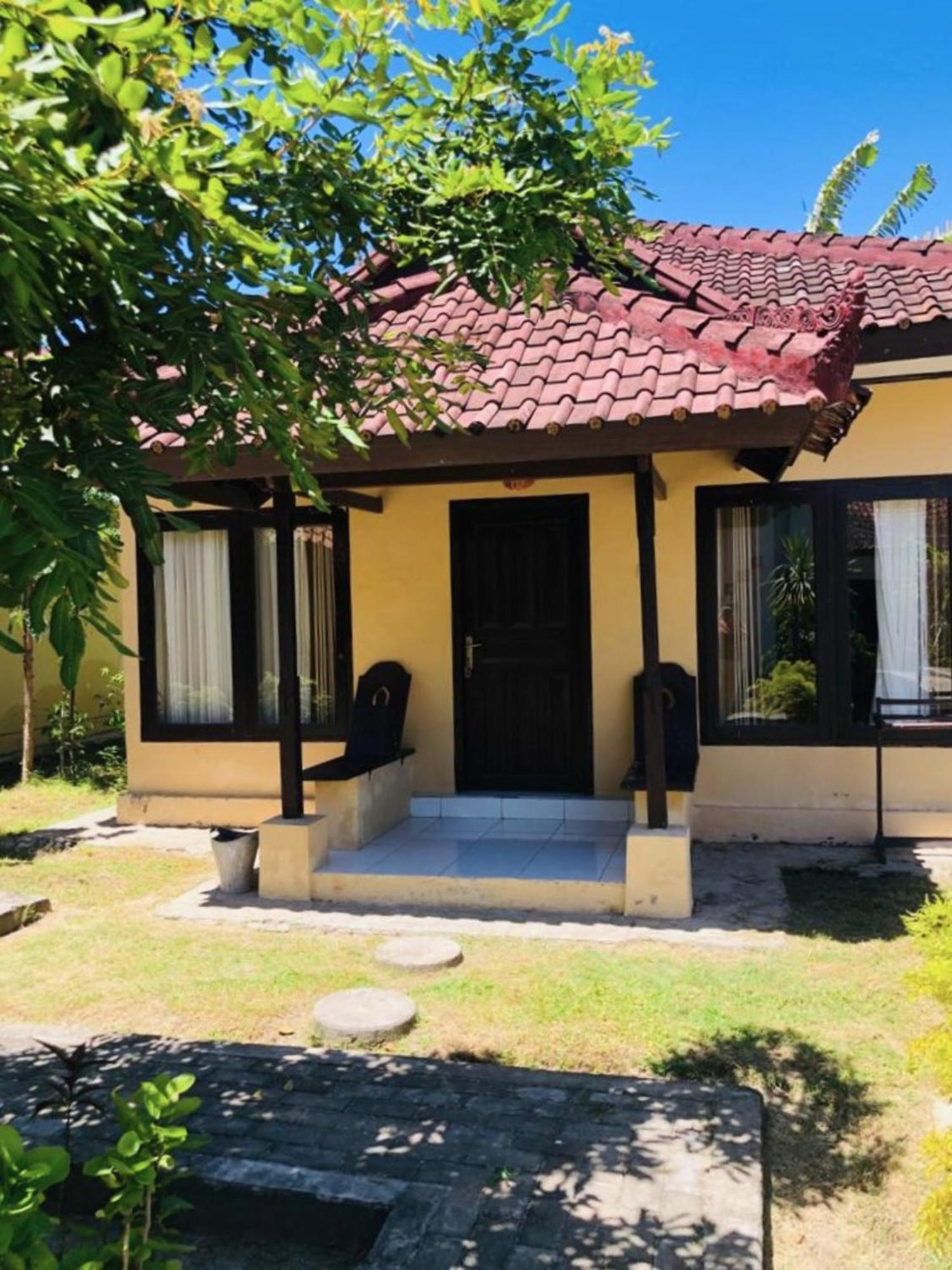 Gguesthouse Kuta  Экстерьер фото